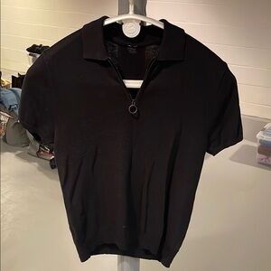 Lululemon women’s Black knit Polo Shirt
